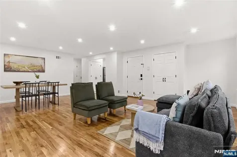 148 Munn Avenue East Orange NJ 07017