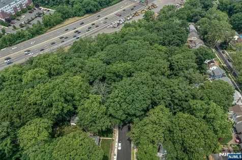 39 Forest Drive Bloomfield NJ 07003