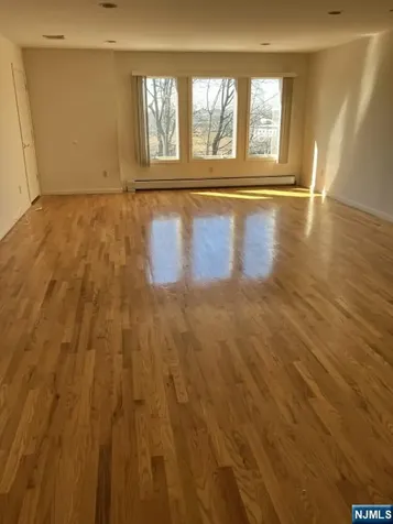 843 Pleasantview Terrace Ridgefield NJ 07657