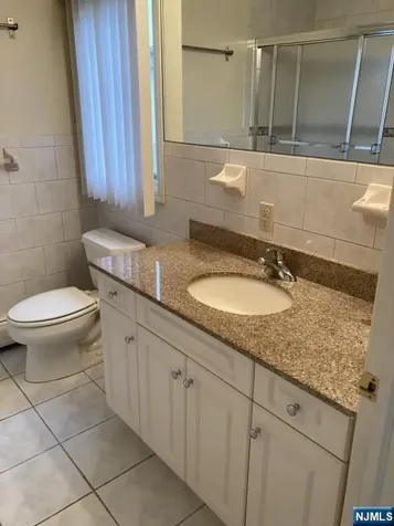 843 Pleasantview Terrace Ridgefield NJ 07657