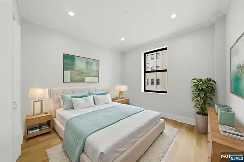 4 Beacon Way Jersey City NJ 07304