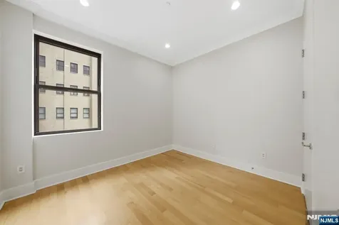 4 Beacon Way Jersey City NJ 07304