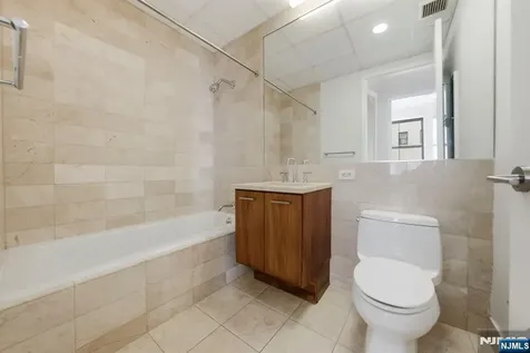 4 Beacon Way Jersey City NJ 07304