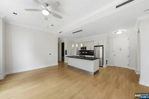 4 Beacon Way Jersey City NJ 07304