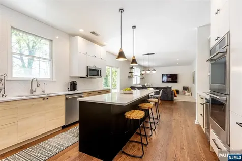 55 Highwood Road West Orange NJ 07052