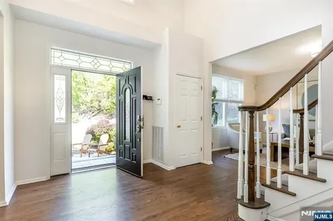 55 Highwood Road West Orange NJ 07052
