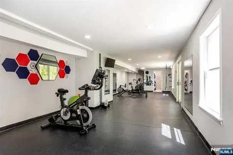 55 Highwood Road West Orange NJ 07052
