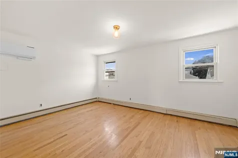 765 Chase Avenue Lyndhurst NJ 07071