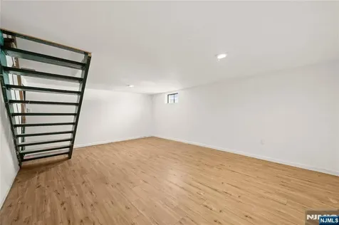 765 Chase Avenue Lyndhurst NJ 07071