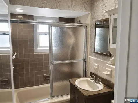 55 Schuyler Avenue North Arlington NJ 07031