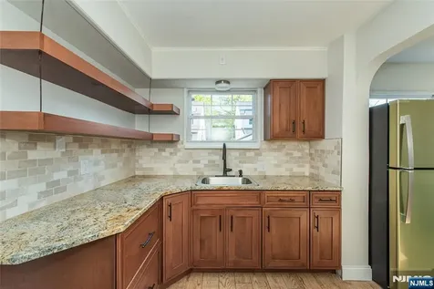 1019 Haddon Place Teaneck NJ 07666