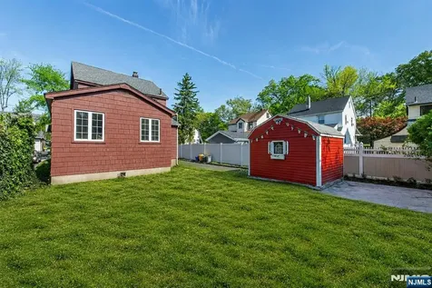 1019 Haddon Place Teaneck NJ 07666