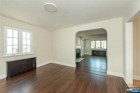 1019 Haddon Place Teaneck NJ 07666