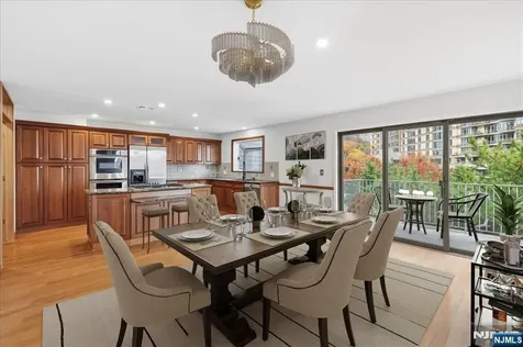 9B Cove Lane North Bergen NJ 07047