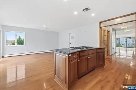 9B Cove Lane North Bergen NJ 07047