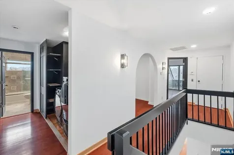 9B Cove Lane North Bergen NJ 07047