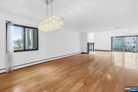 9B Cove Lane North Bergen NJ 07047