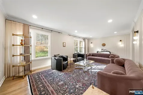 639 Pawnee Lane Franklin Lakes NJ 07417