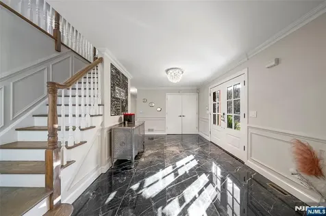 639 Pawnee Lane Franklin Lakes NJ 07417