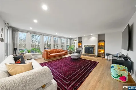 639 Pawnee Lane Franklin Lakes NJ 07417