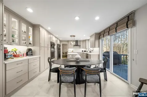 639 Pawnee Lane Franklin Lakes NJ 07417