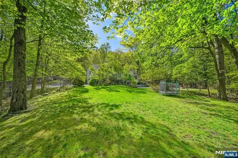 639 Pawnee Lane Franklin Lakes NJ 07417