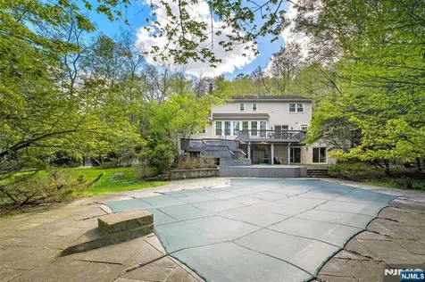 639 Pawnee Lane Franklin Lakes NJ 07417