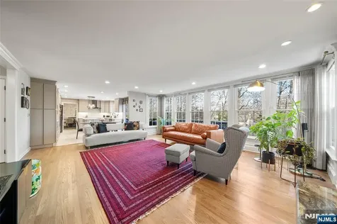 639 Pawnee Lane Franklin Lakes NJ 07417