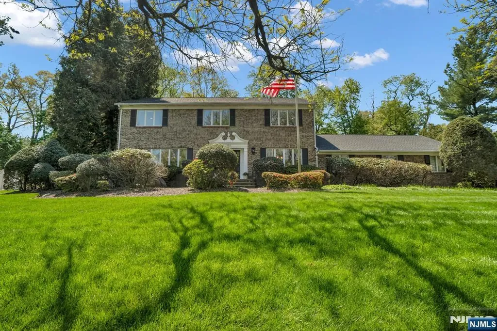 309 Windham Court Wyckoff NJ 07481