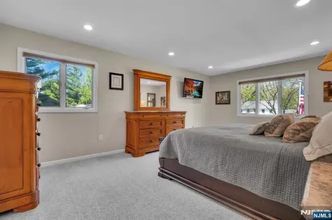 309 Windham Court Wyckoff NJ 07481