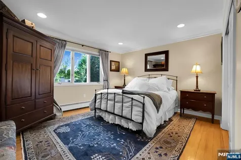 309 Windham Court Wyckoff NJ 07481