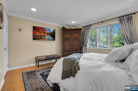 309 Windham Court Wyckoff NJ 07481