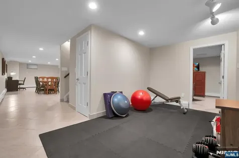 309 Windham Court Wyckoff NJ 07481
