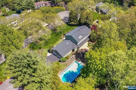 309 Windham Court Wyckoff NJ 07481