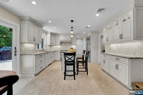 309 Windham Court Wyckoff NJ 07481