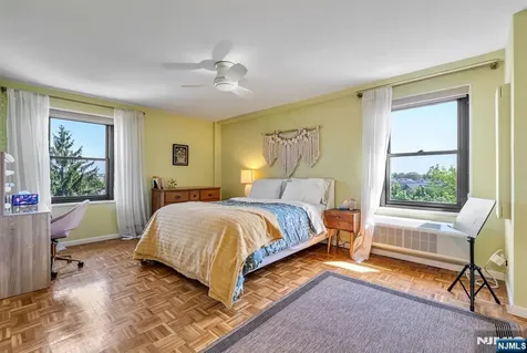 2352 Linwood Avenue Fort Lee NJ 07024