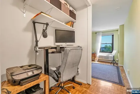 2352 Linwood Avenue Fort Lee NJ 07024