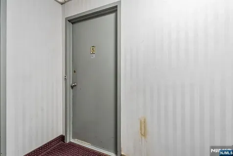 2352 Linwood Avenue Fort Lee NJ 07024