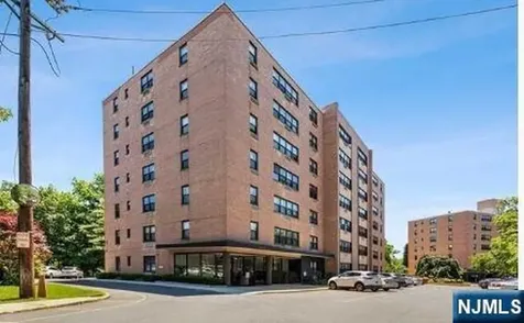 2352 Linwood Avenue Fort Lee NJ 07024
