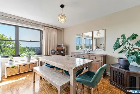 2352 Linwood Avenue Fort Lee NJ 07024