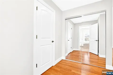 125 E Gramercy Place Glen Rock NJ 07452