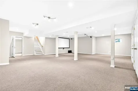 125 E Gramercy Place Glen Rock NJ 07452