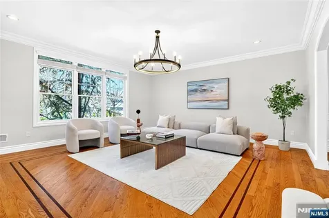 125 E Gramercy Place Glen Rock NJ 07452