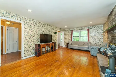 115 Hampshire Hill Road Upper Saddle River NJ 07458