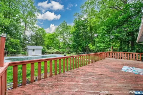 115 Hampshire Hill Road Upper Saddle River NJ 07458