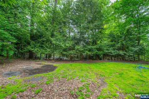 115 Hampshire Hill Road Upper Saddle River NJ 07458