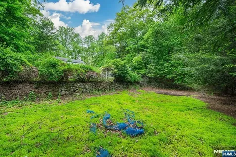 115 Hampshire Hill Road Upper Saddle River NJ 07458