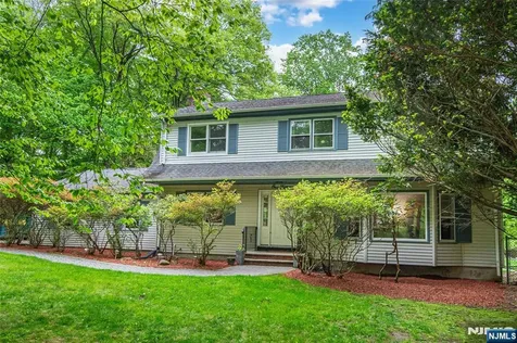 115 Hampshire Hill Road Upper Saddle River NJ 07458