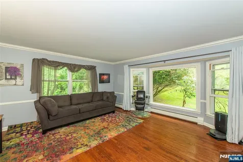 115 Hampshire Hill Road Upper Saddle River NJ 07458