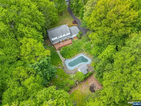 115 Hampshire Hill Road Upper Saddle River NJ 07458